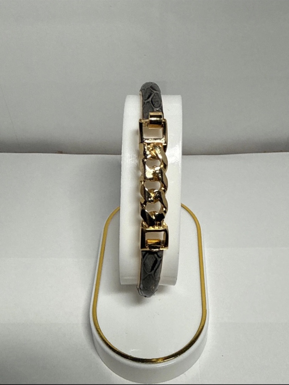 24kt Gold Plated  Chain Accent Grey Leather Bracelet vintage